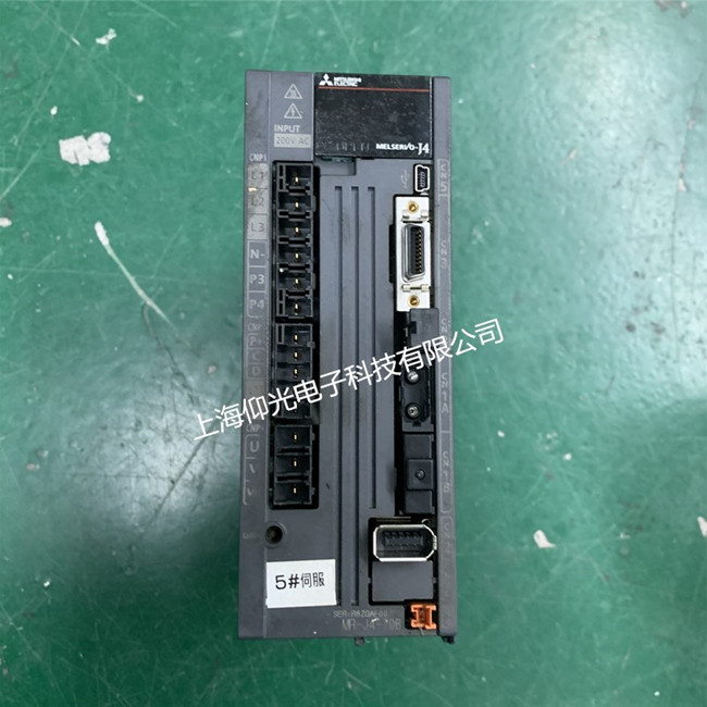 三菱伺服驅(qū)動(dòng)器維修MR-J4-70B報(bào)警AL52修理
