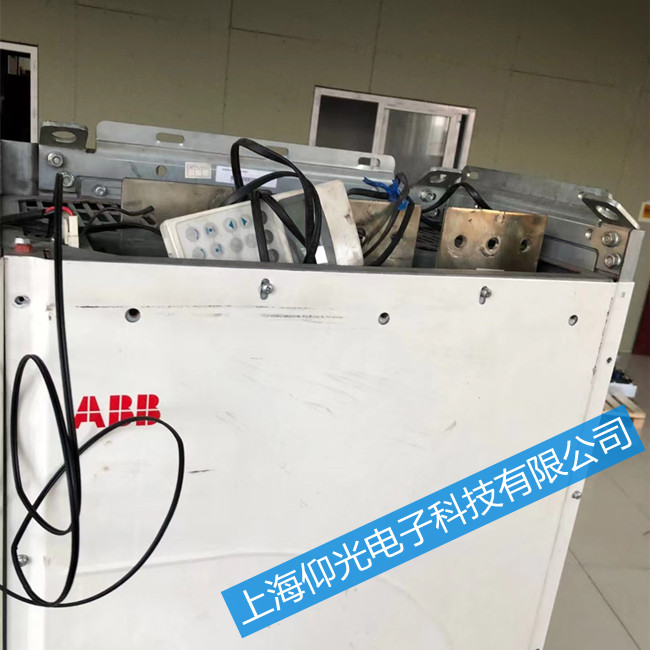 廣州abb變頻器維修ACS800-07LC-2790-5故障顯示FFD0維修