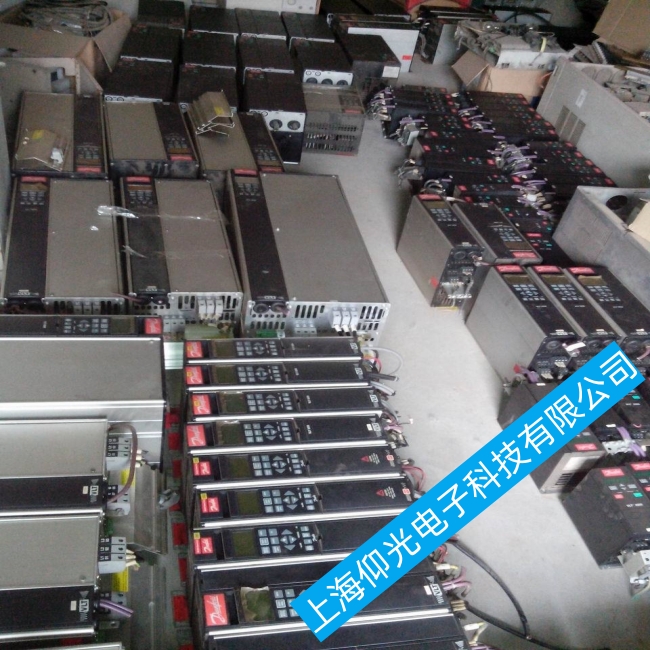 昆山印刷廠丹佛斯5032變頻器能啟動有頻率無電壓/維修效率高