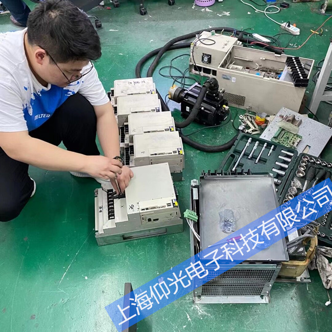 安川伺服驅動器SGDV-120A01A002000通電報警A73維修